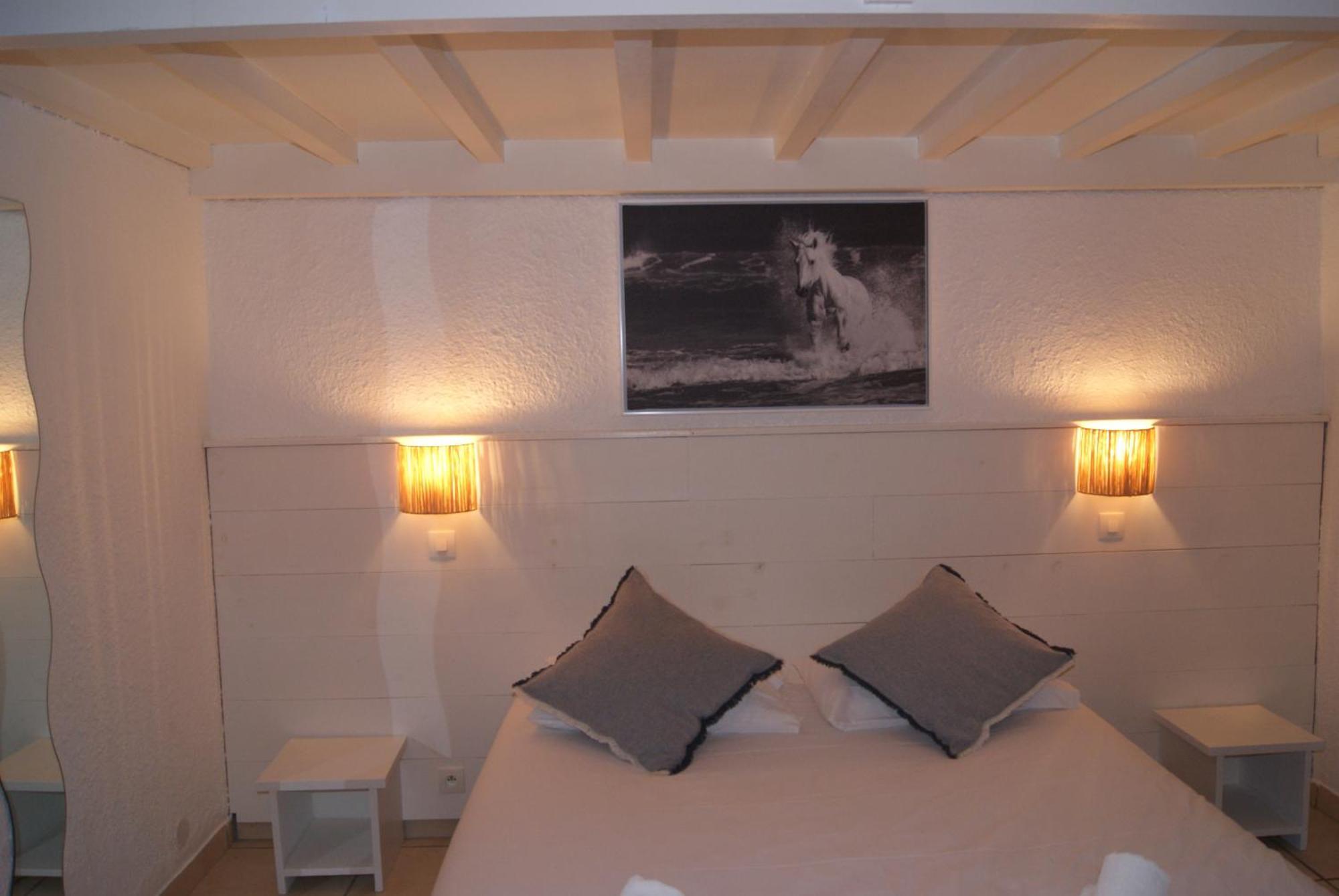 Les Rizieres Hotel Saintes-Maries-de-la-Mer Exterior photo